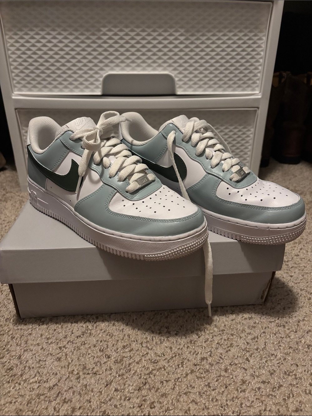 Nike Low-Top Sneakers White with Light Teal & Dark Green Swoosh